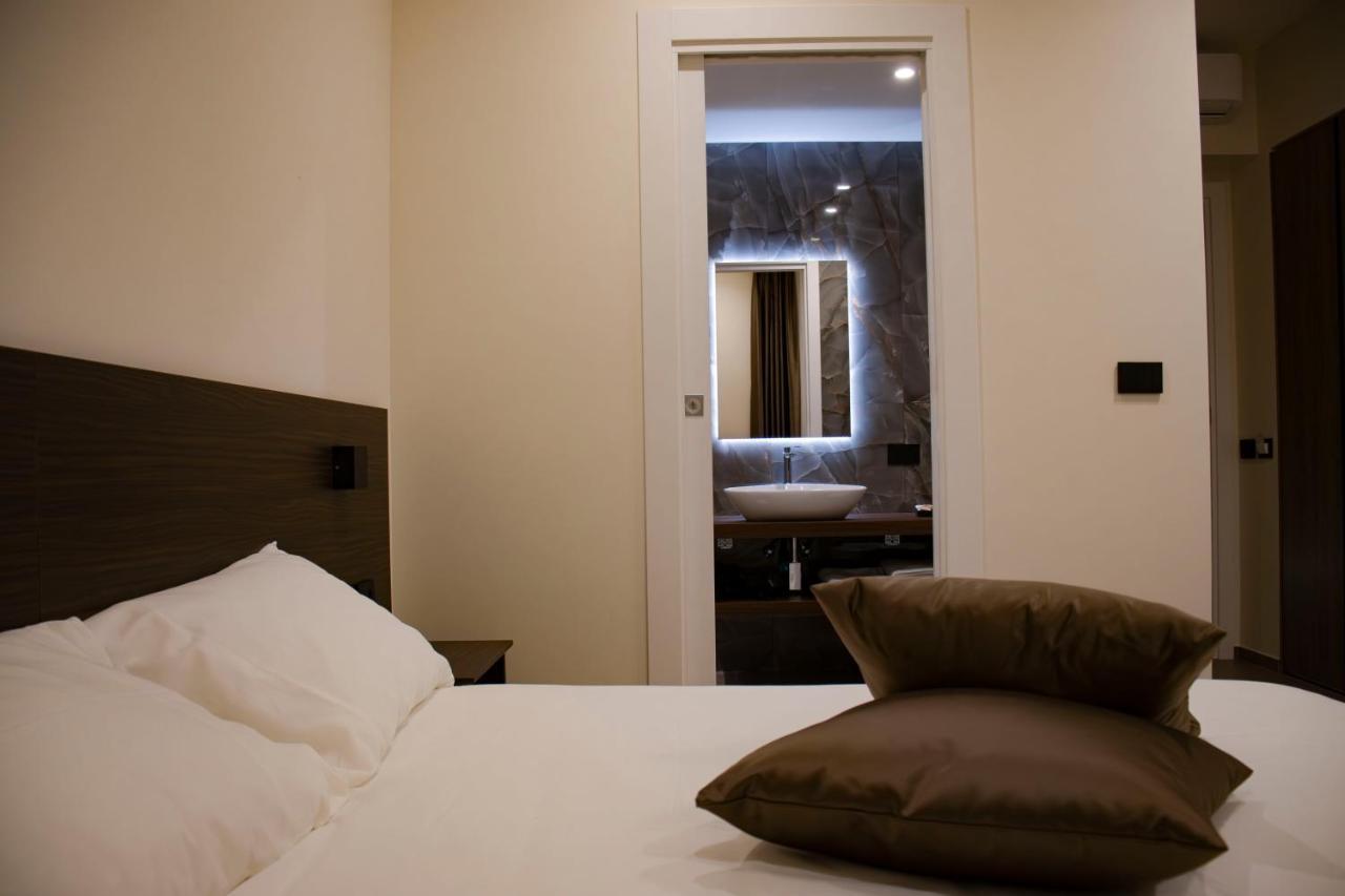 Augusto132 Bed & Breakfast Наполи Екстериор снимка