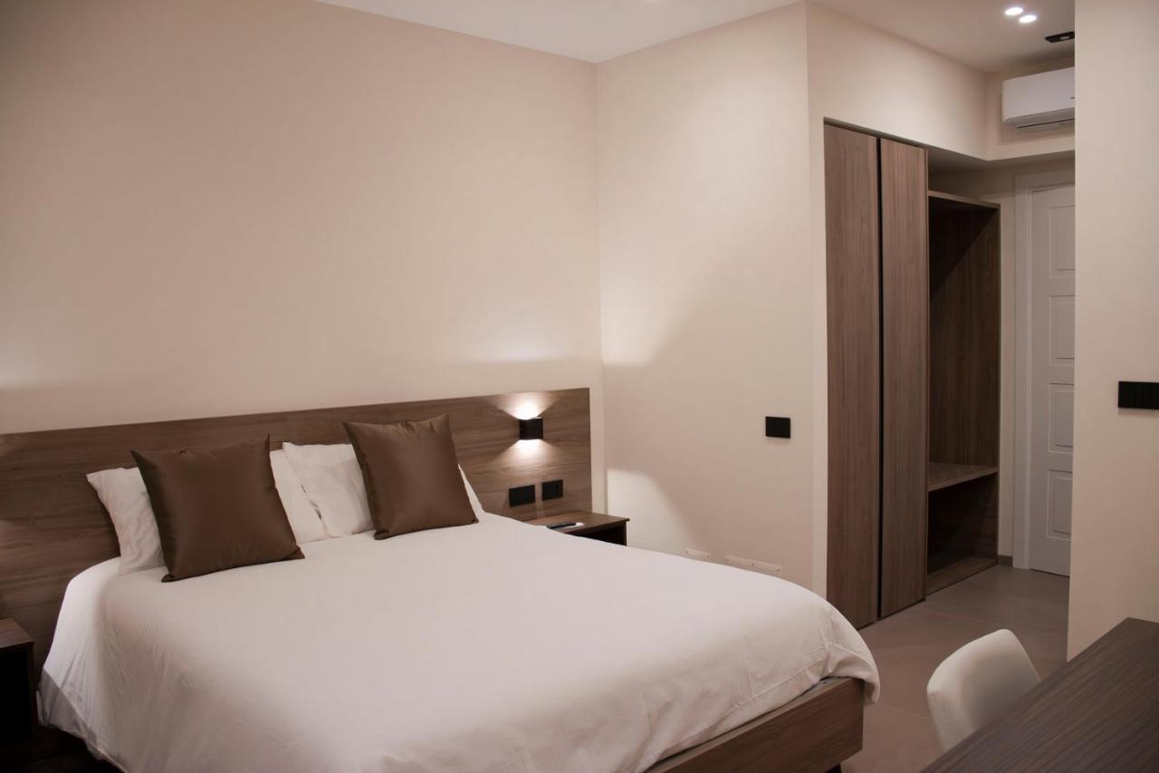 Augusto132 Bed & Breakfast Наполи Екстериор снимка